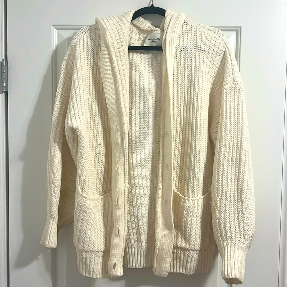 Super cute sweater. Very comfy.  Size Med.